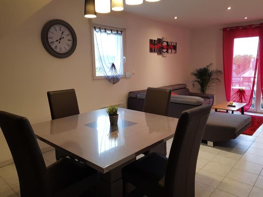 Logement Plein Centre De Plerin A Proximite Des Plages Et Des Commerces Exteriör bild